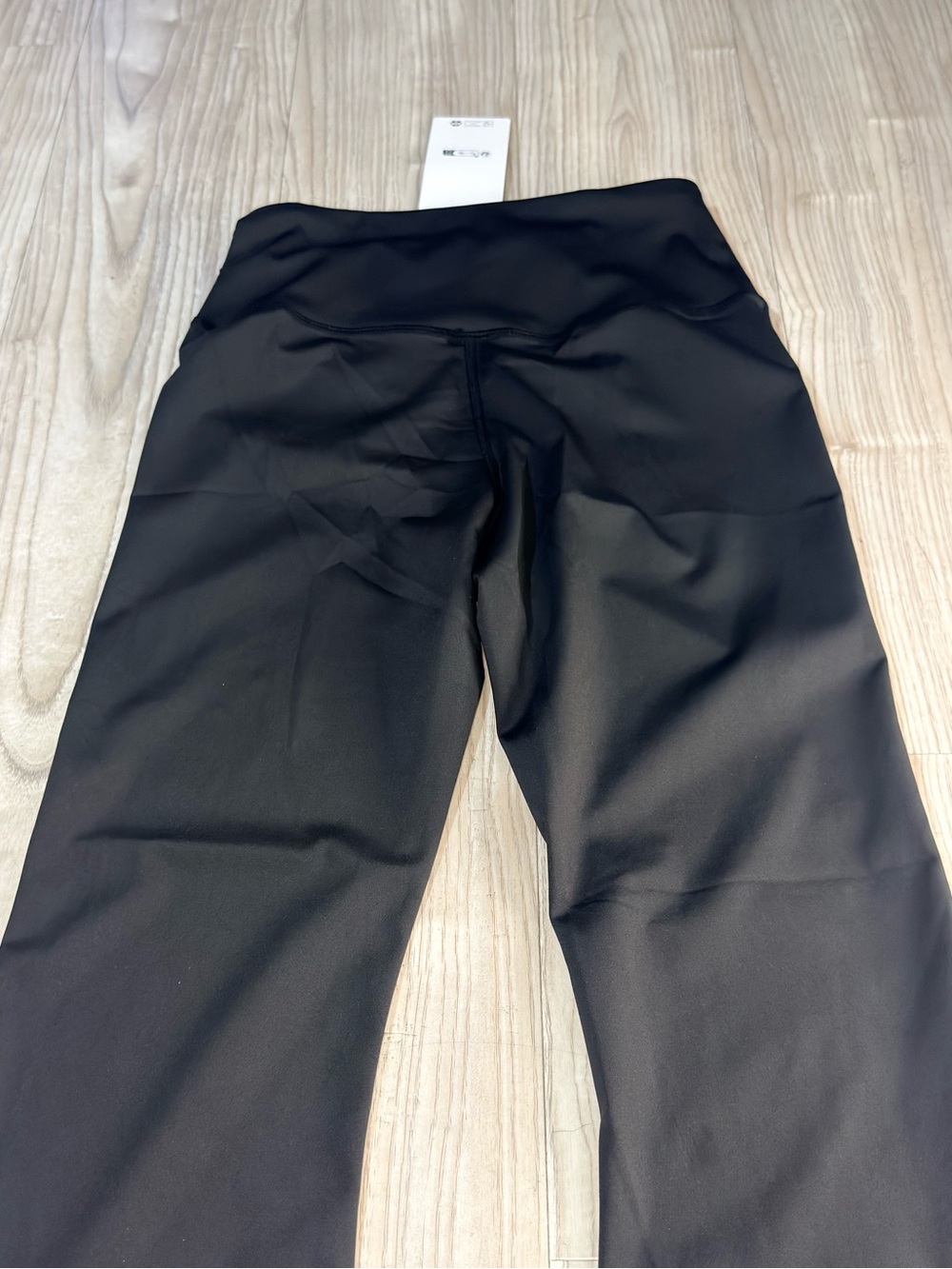 ALO Yoga Black Flare Leggings - Picture 2 of 5